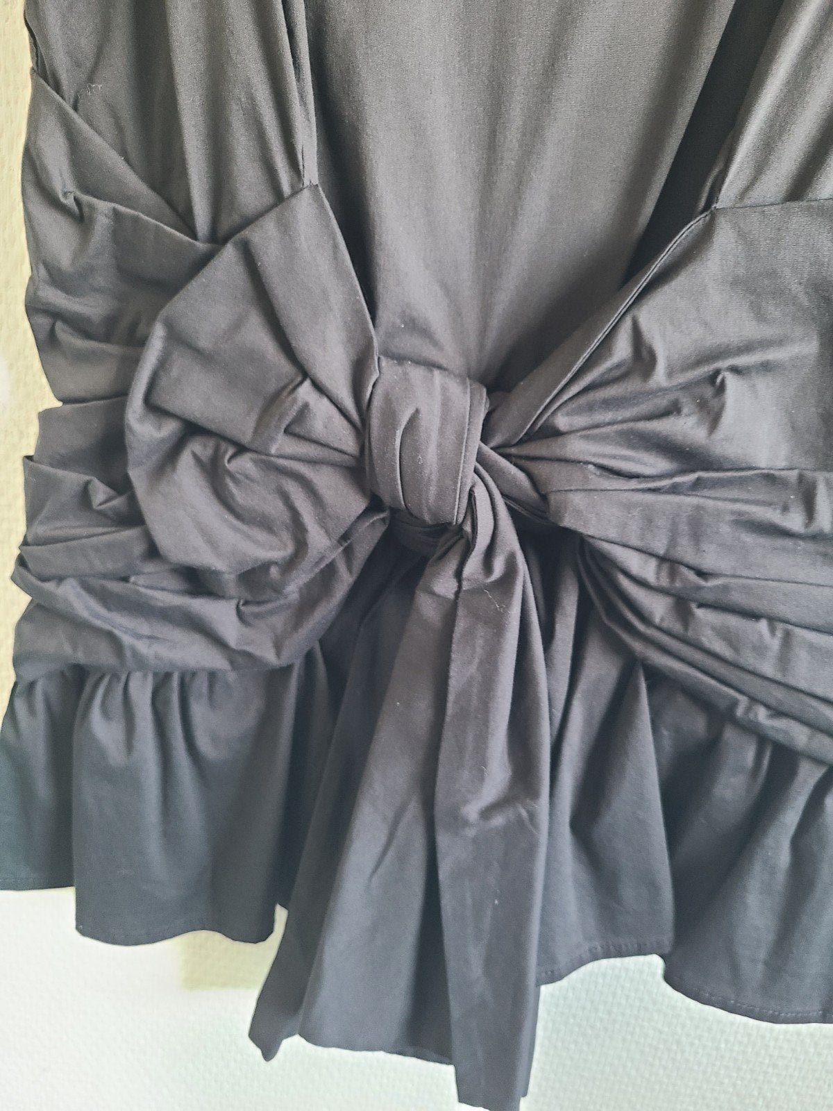 Elisabetta Franchi Zwart met Strik, Elisabetta Franchi, Zwart, Maat 42/44 (L), Ophalen of Verzenden