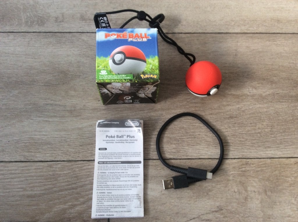 Nintendo Switch Pokemon Pokebal Plus Controller Pokeball, Spelcomputers en Games, Games | Nintendo Switch, Zo goed als nieuw, Avontuur en Actie