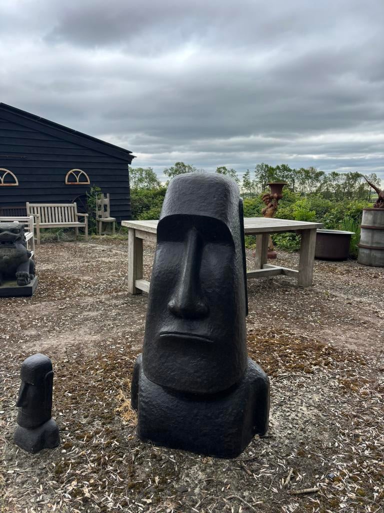 Moai Paaseiland beeld levensgroot kunstwerk eyecatcher, Ophalen, Steen, Hoevesteenwijkerwold@gmail.com, Zo goed als nieuw