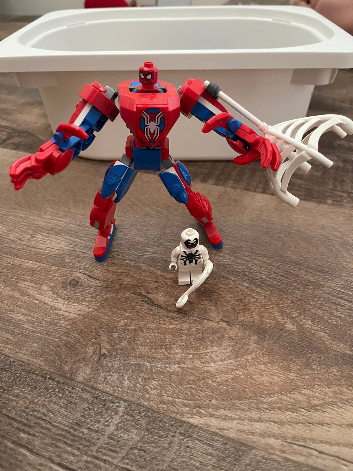 Spider-Man mecha vs. Anti-Venom 76308, Verzamelen, G1, Ophalen of Verzenden, Zo goed als nieuw