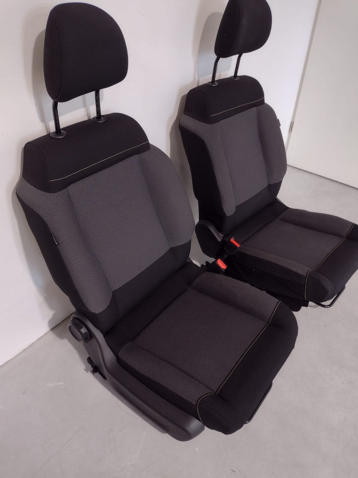 2 voorstoelen  citroen c3 bj 2016 tot 2023, Ophalen