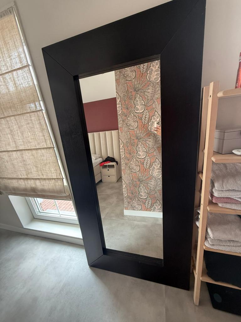 Grote spiegel, Huis en Inrichting, Woonaccessoires | Spiegels, Ophalen, Zo goed als nieuw