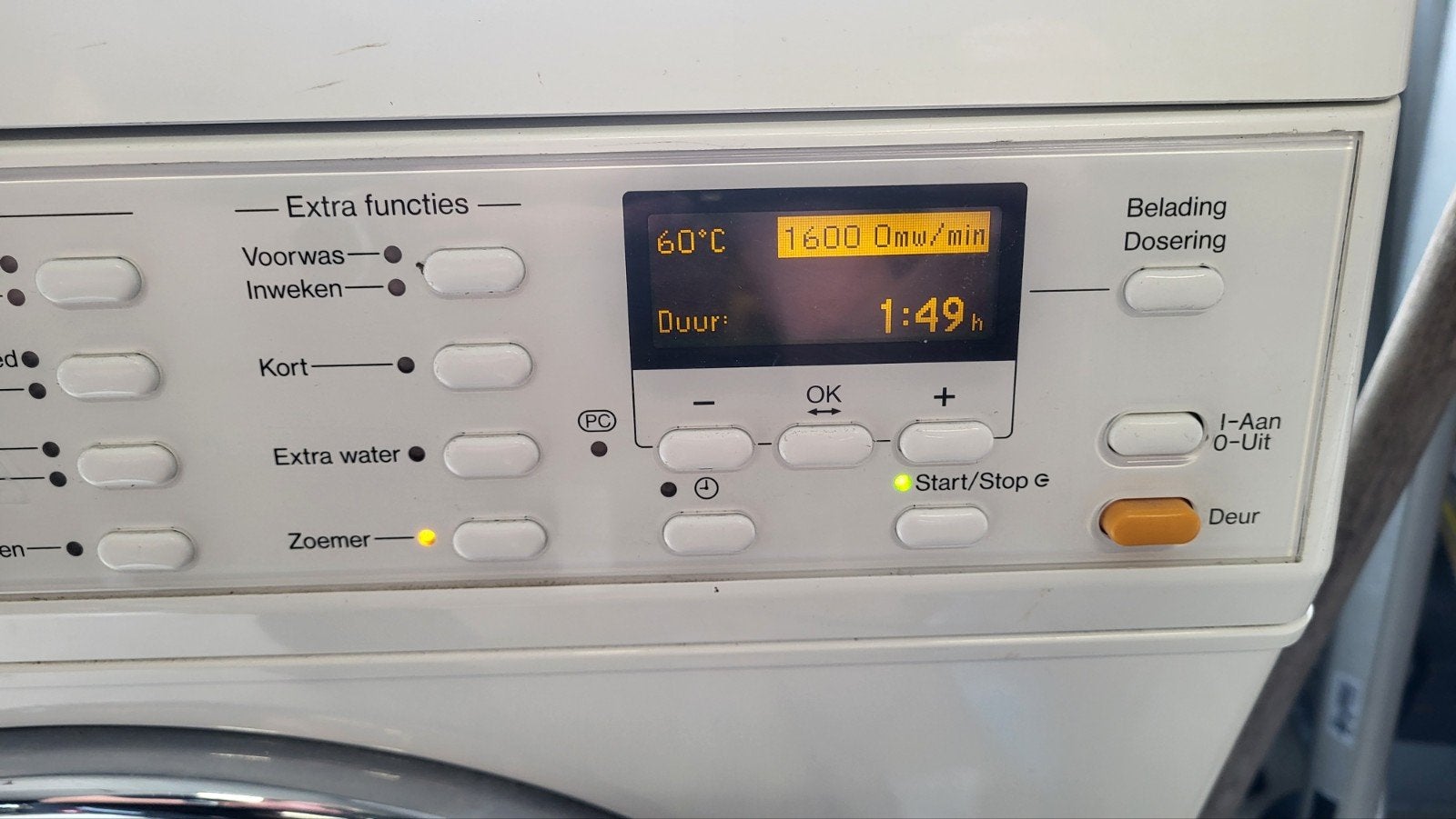 Miele W3653 wasmachine -1600 defect aan motor, Ophalen, 6 tot 8 kg, Wolwasprogramma, 1600 toeren of meer