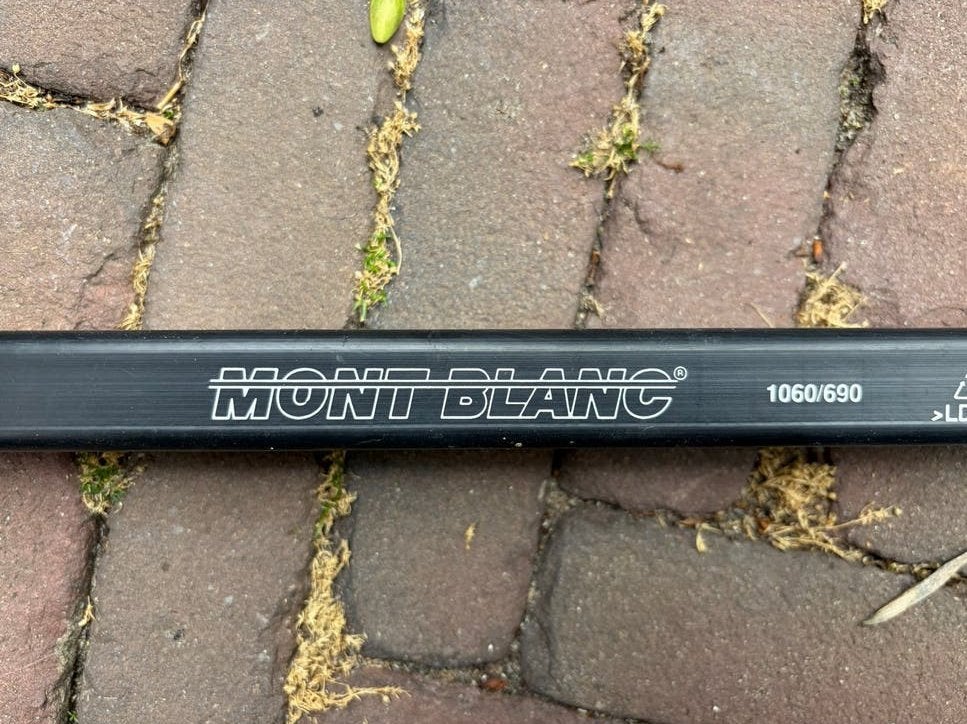 Mont Blanc dakdragers - Universeel voor auto met regengoot, Auto diversen, Dakdragers, Ophalen of Verzenden, Gebruikt