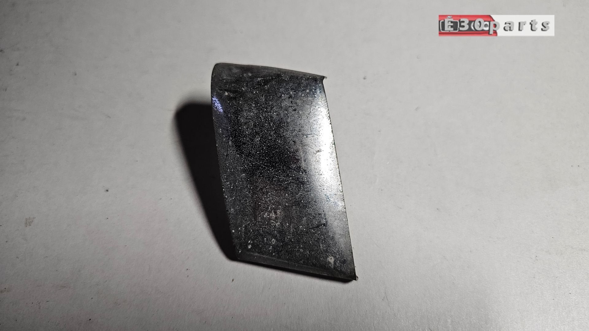 Voorbumper afdekkap chrome rechts  BMW 3-serie E30 Type 1 51, Auto-onderdelen, Gebruikt, -, Voor, Ophalen of Verzenden