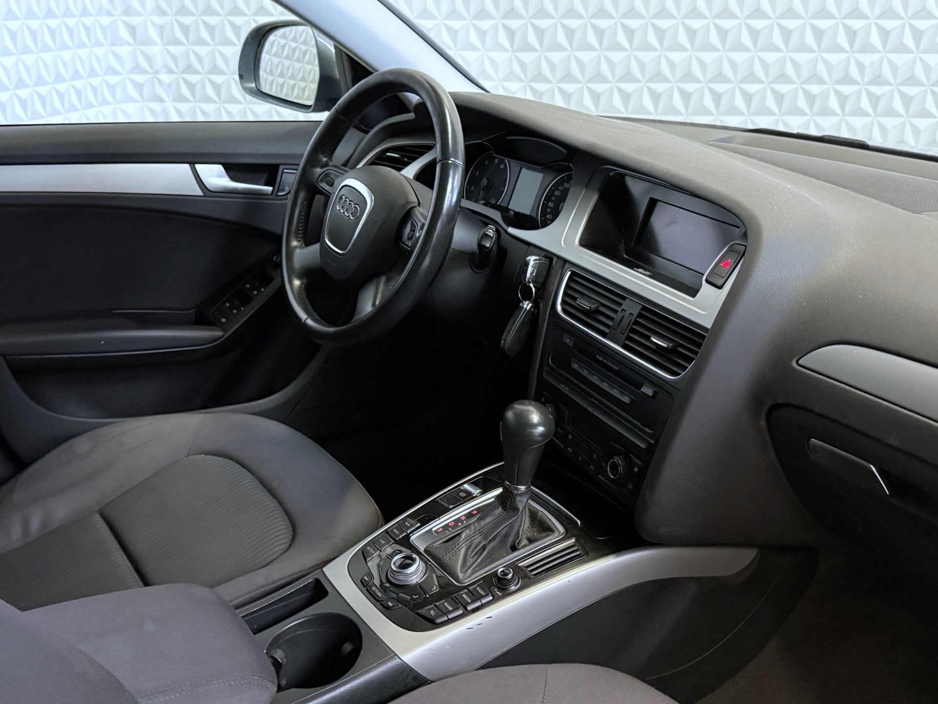 Audi A4 Avant 1.8 TFSI Pro Line Automaat in nette staat! (20, Euro 5, Stof, Gebruikt, Zwart