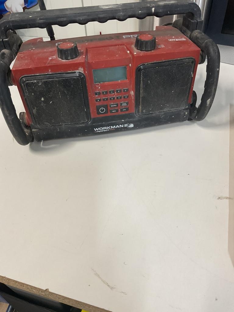 Perfect Pro Workman 2 bouwradio nieuwprijs 250 euro, Ophalen of Verzenden, Gebruikt, Bouwradio