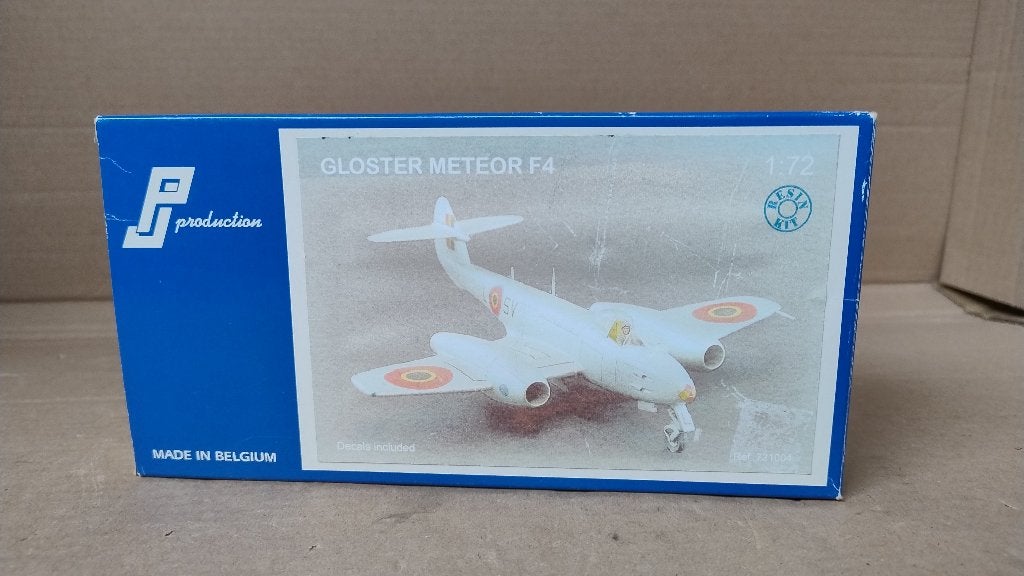 Model bouw Kit Gloster Meteor F4 1:72 PJ Production 1998, Ophalen of Verzenden, Zo goed als nieuw, Schaalmodel
