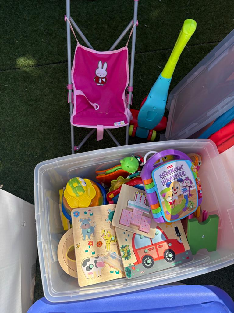Grote doos met divers kinderspeelgoed en poppenwagen, Kinderen en Baby's, Ophalen, Gebruikt, Jongen of Meisje