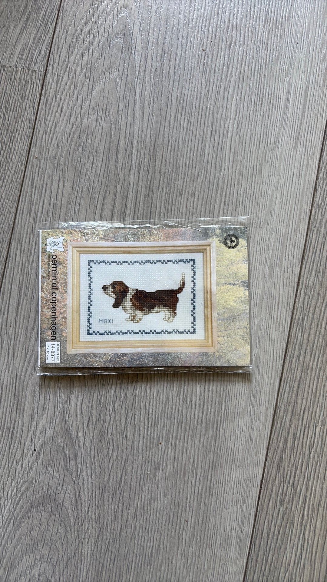 PERMIN KOPENHAGEN BORDUURPAKKETJE HOND, Ophalen of Verzenden, Nieuw, Handborduren, Borduurpakket