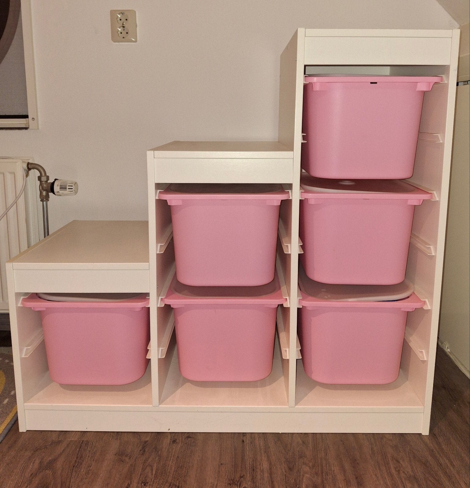 IKEA TROFAST trapkast Opbergcombinatie wit met 6 roze bakken, Ophalen, Kast, Zo goed als nieuw, 75 tot 100 cm
