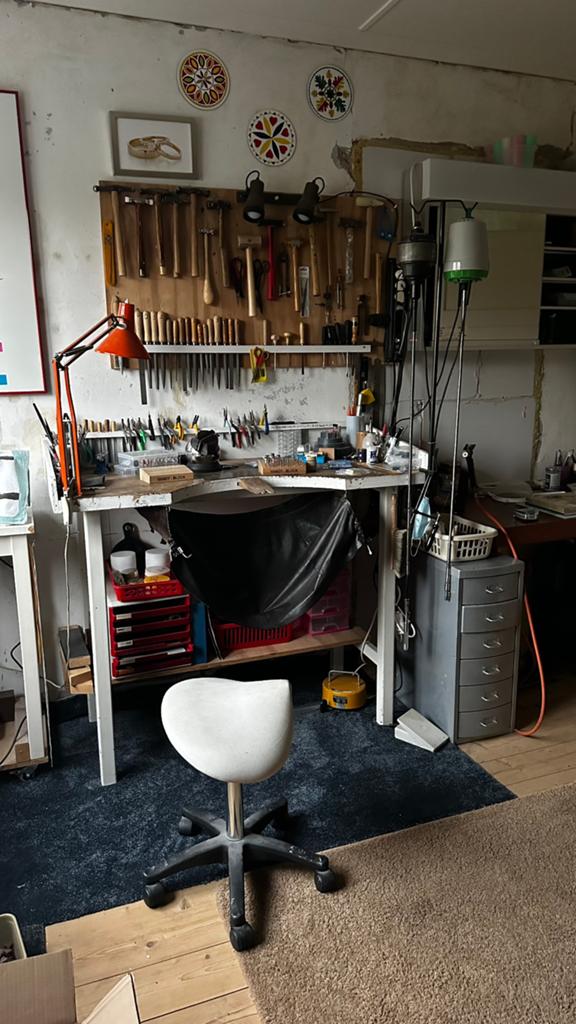 Robuuste werkbank/stavelij voor goudsmid of hobbyist, Doe-het-zelf en Verbouw, Ophalen, Gebruikt, 120 tot 170 cm