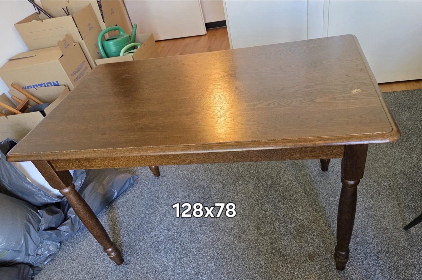 Stevige houten tafel - 128x78 cm, Ophalen, Gebruikt, 100 tot 150 cm, 50 tot 100 cm