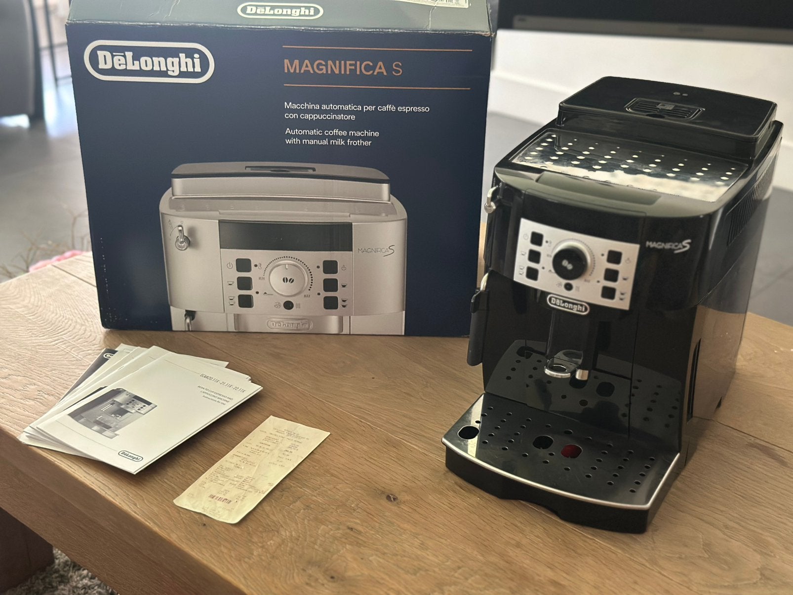 De'Longhi Magnifica S - Nieuw Staat, Witgoed en Apparatuur, Koffiezetapparaten, Stoompijpje, Gebruikt, Espresso apparaat, Koffiebonen