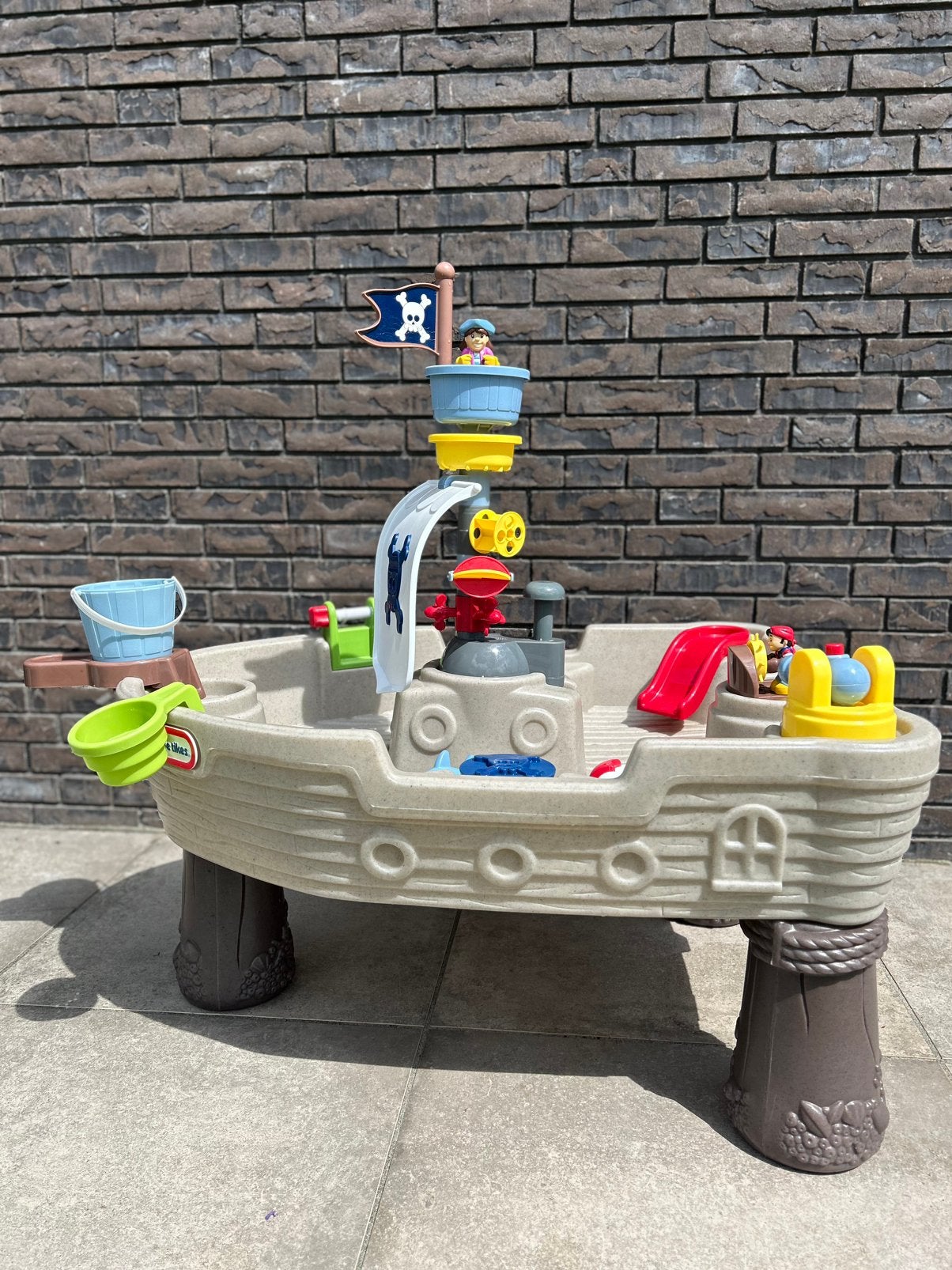 Little tikes piratenschip watertafel, Ophalen, Zo goed als nieuw