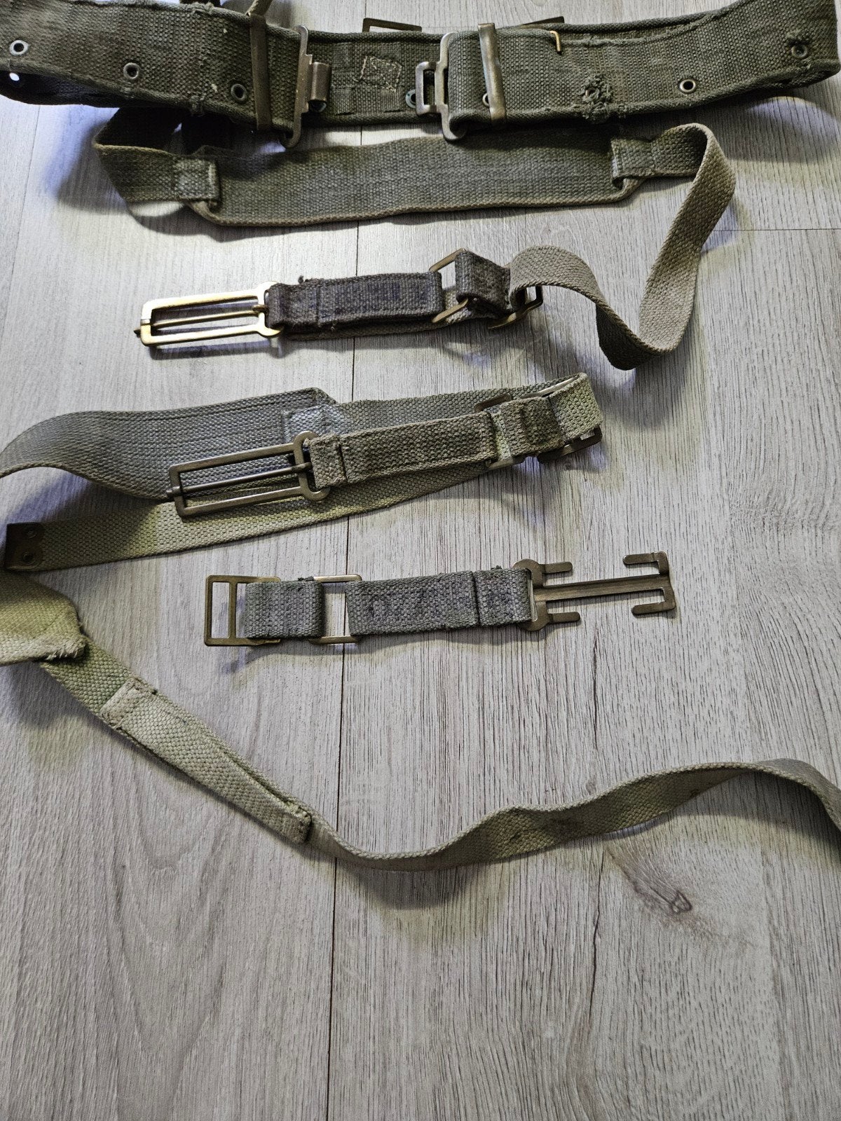Britse WW2 Webbing gemarkeerd+ gratis Nederlandse Koppelriem, Verzamelen, Ophalen of Verzenden, Landmacht, Engeland, Overige typen