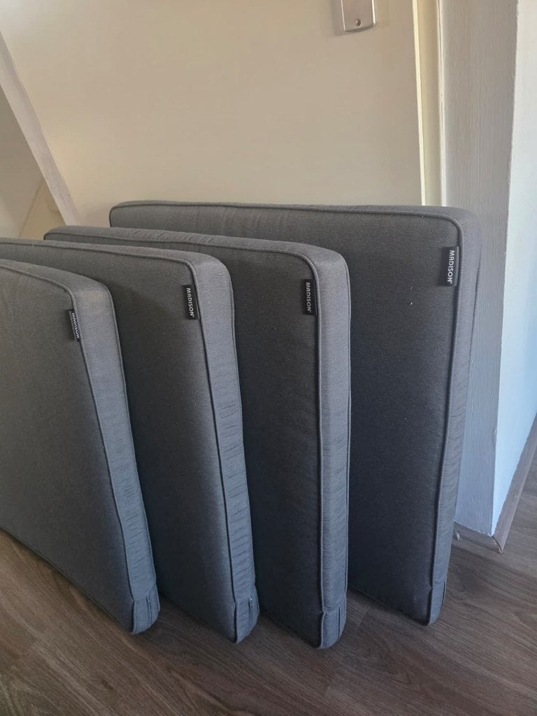 Madison loungekussen grijs 73 x 73 cm, Ophalen of Verzenden, Zo goed als nieuw