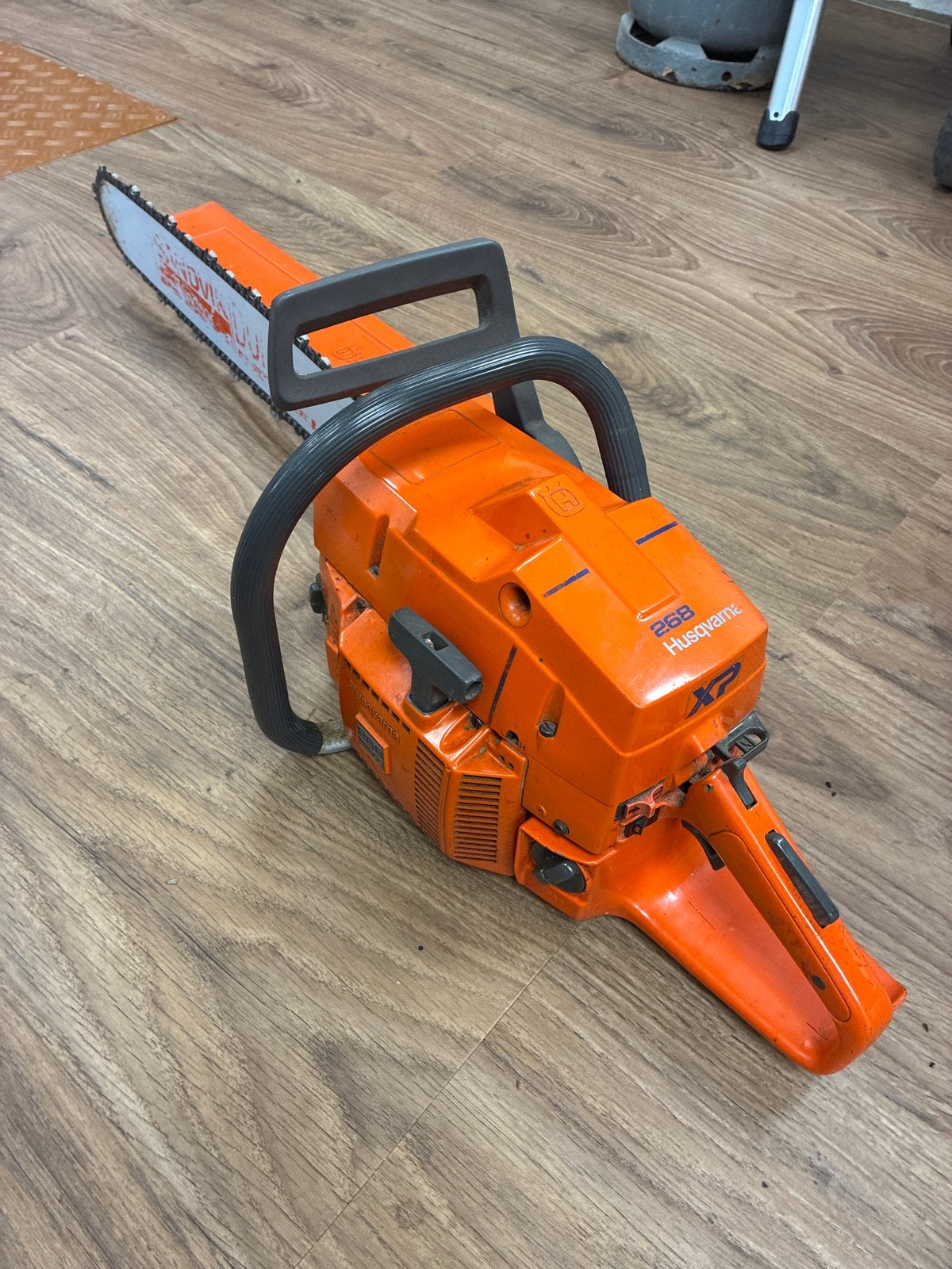 Husqvarna 268 XP Kettingzaag - Z.g.a.n. ketting, Tuin en Terras, Hand-tuingereedschap, Ophalen, Gebruikt