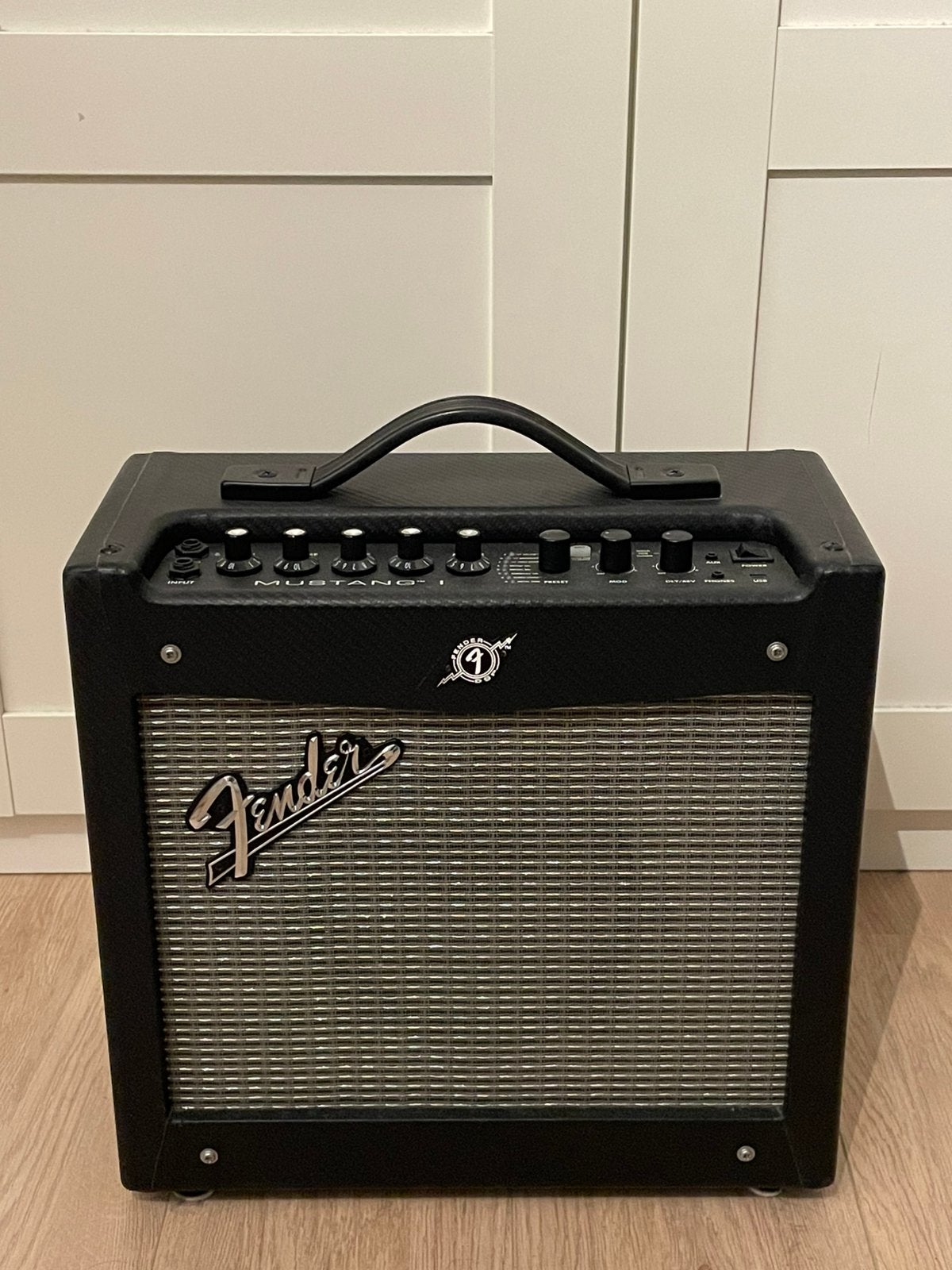 Fender Mustang I modelling gitaarversterker, Ophalen, Zo goed als nieuw, Minder dan 50 watt