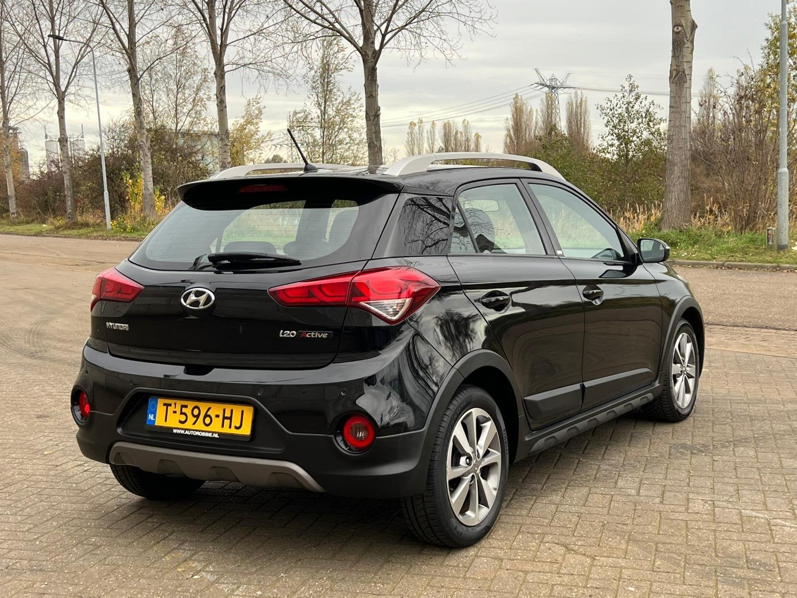 Hyundai I20 1.0 T-GDI Premium CROSS SPORT UNIEK, Auto's, Voorwielaandrijving, Handgeschakeld, 3 cilinders, Geïmporteerd