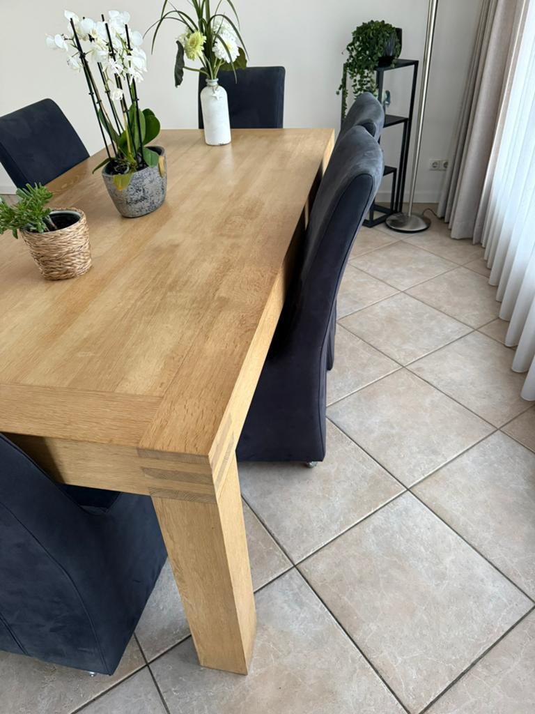 Eettafel met donkerblauwe stoelen met wieltjes, Huis en Inrichting, Tafels | Eettafels, Ophalen, 100 tot 150 cm, Eikenhout, 200 cm of meer