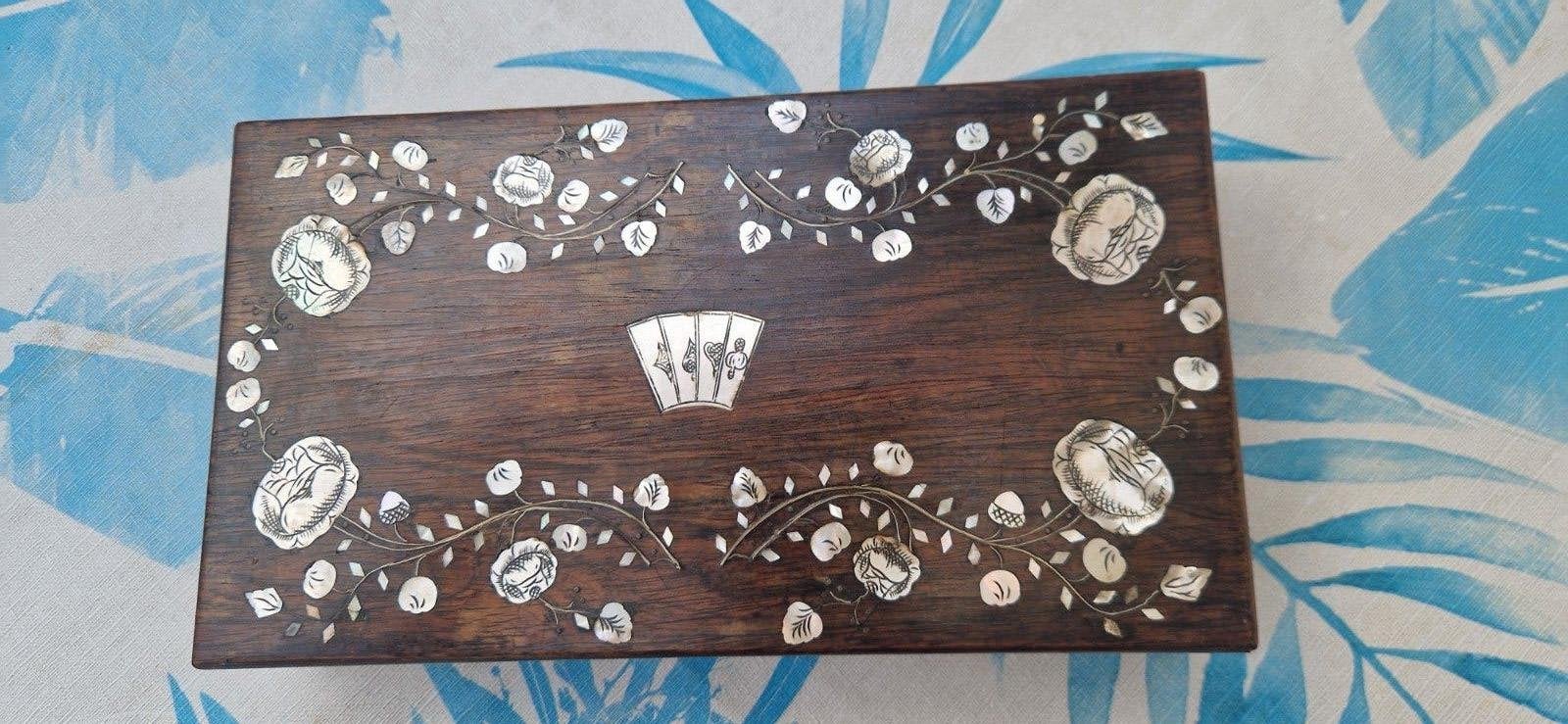 Antieke speelkaarten in ingelegde houten doos, Een of twee spelers, Ophalen of Verzenden, Gebruikt
