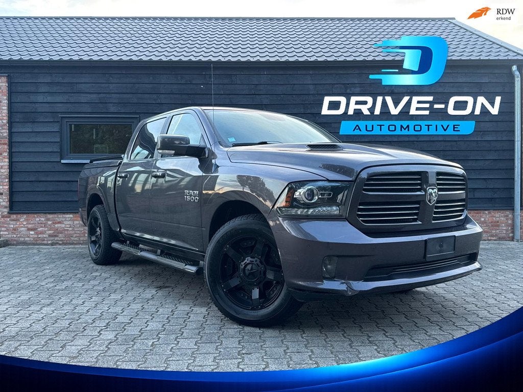 Dodge Ram 1500 5.7 V8 Crew Cab 5'7 - Marge - Pano - Sport -, Gebruikt, 5654 cc, Leder, Bedrijf