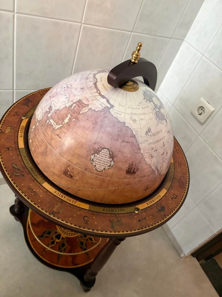 Italiaanse Barglobe minibar globebar wijnglobe drankglobe, Ophalen of Verzenden, Gebruikt