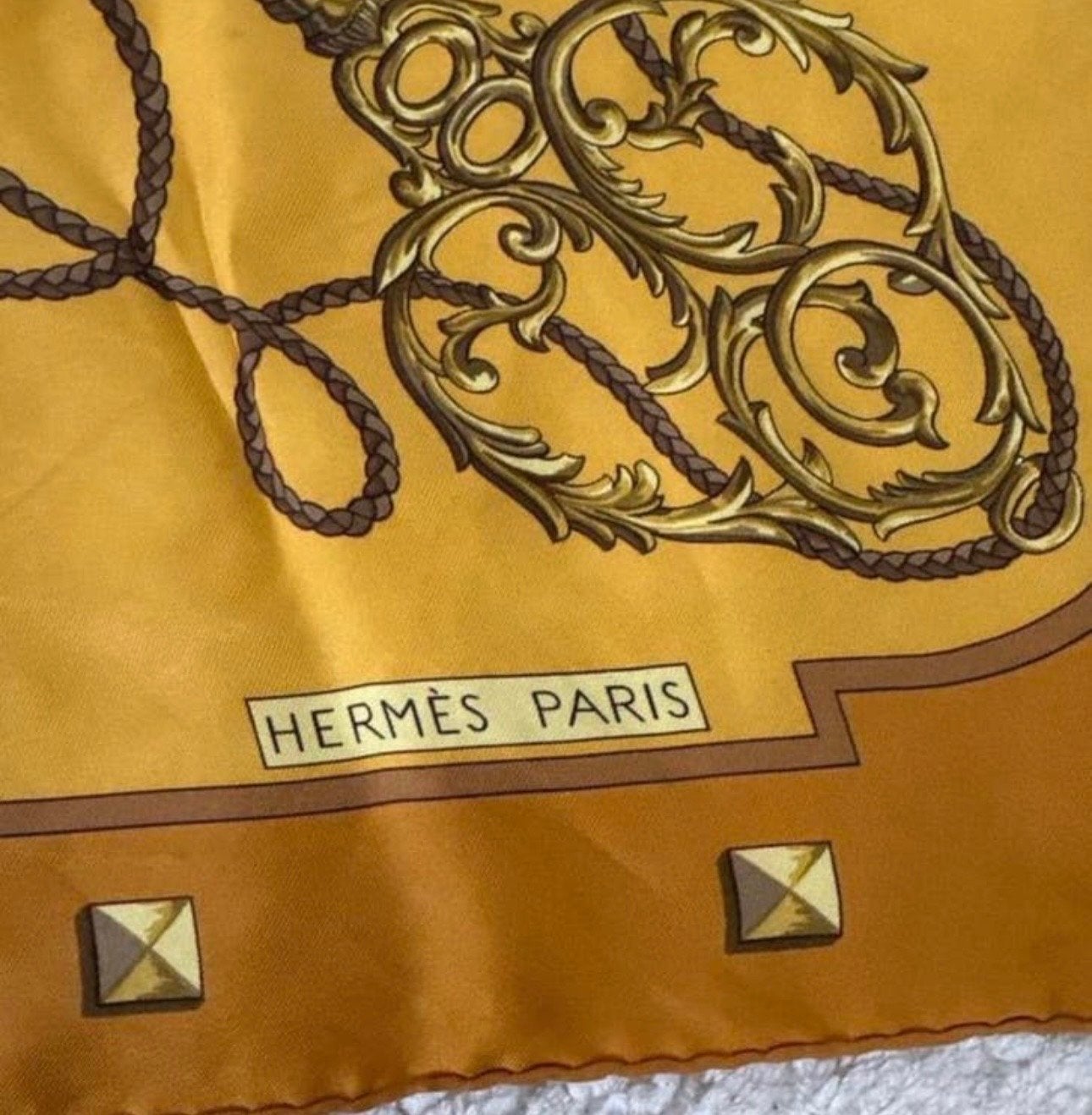Hermès Paris Zijden Sjaal "Les Cles" - Caty Latham, Ophalen of Verzenden, Zo goed als nieuw