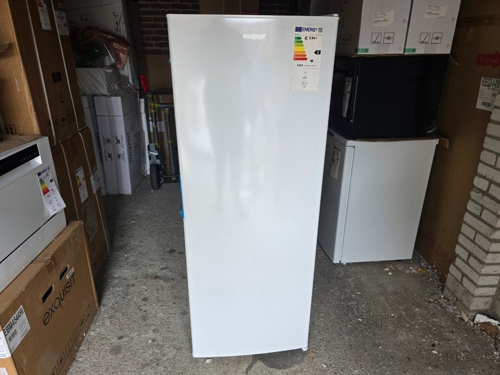 Nieuwe 242 liter koelkast H 144 x B 55 x D 54,2 cm, Witgoed en Apparatuur, Koelkasten en IJskasten, Zonder vriesvak, 200 liter of meer