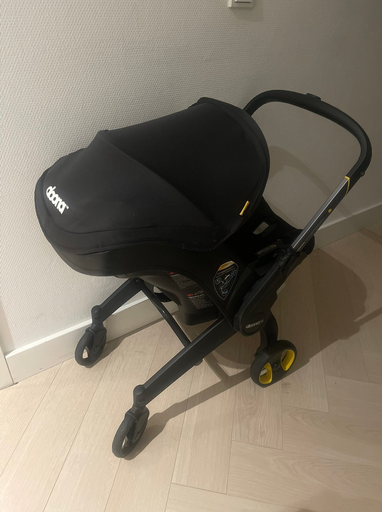 Doona i size baby kinderwagen/autostoel 2 in 1, Ophalen, Zo goed als nieuw