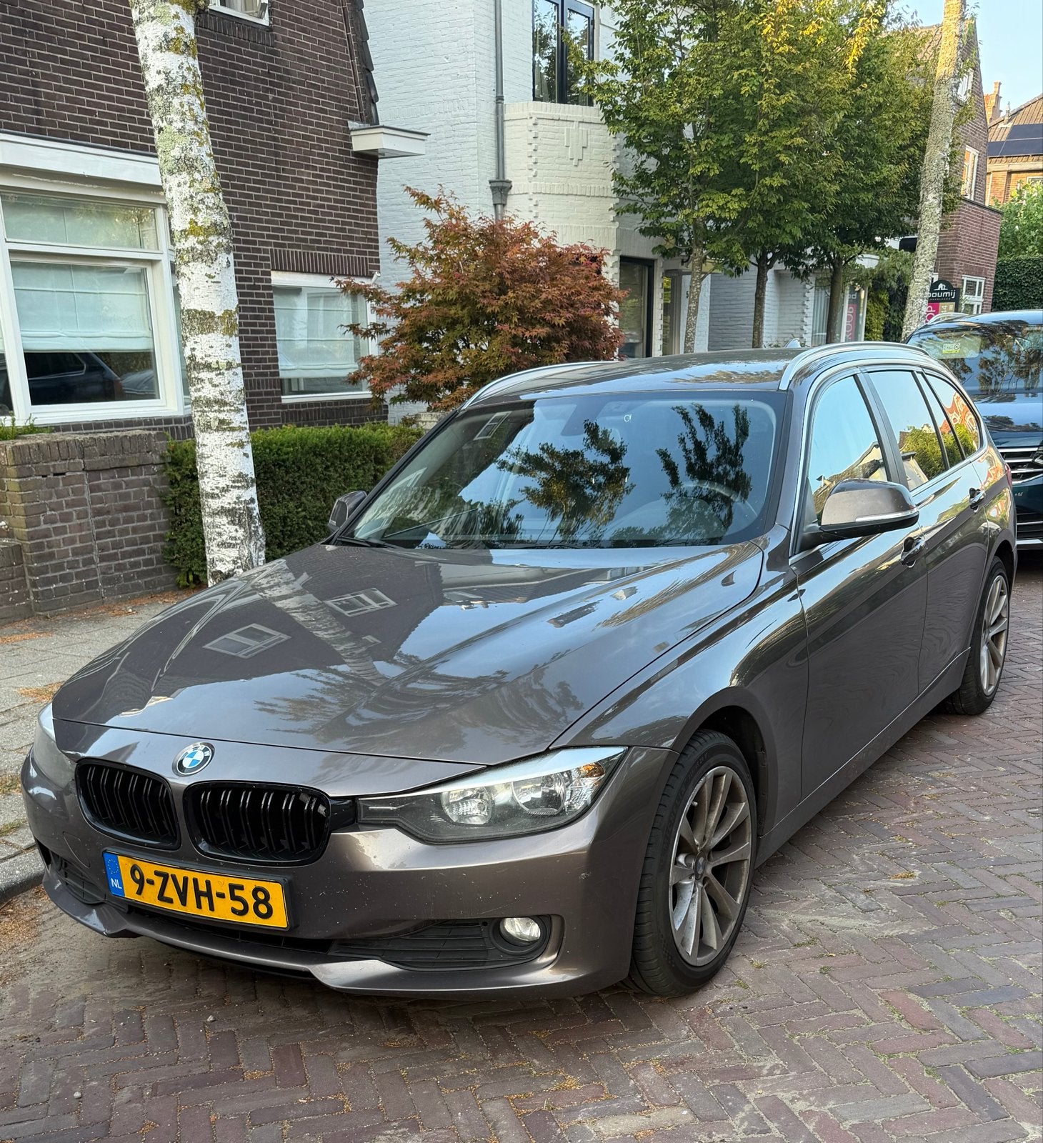 BMW 3-Serie 2.0 320D EDE Touring 2014 Bruin, Euro 5, 1995 cc, Zwart, 4 cilinders