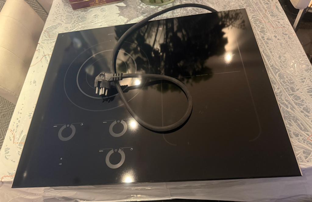 Atag inductie kookplaat 64 cm izgst, Witgoed en Apparatuur, Ophalen, 3 kookzones of minder, Zo goed als nieuw, Inbouw