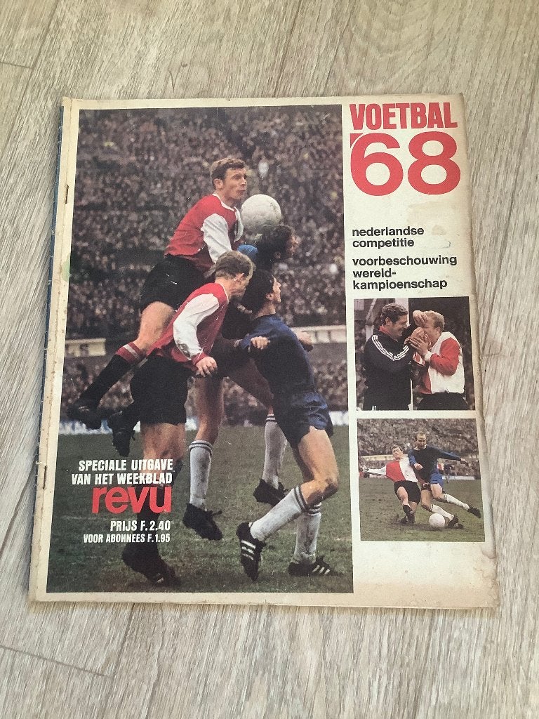 REVUE VOETBAL 68          SPECIALE UITGAVE, Verzamelen, Ophalen of Verzenden, Gebruikt, Overige binnenlandse clubs, Boek of Tijdschrift