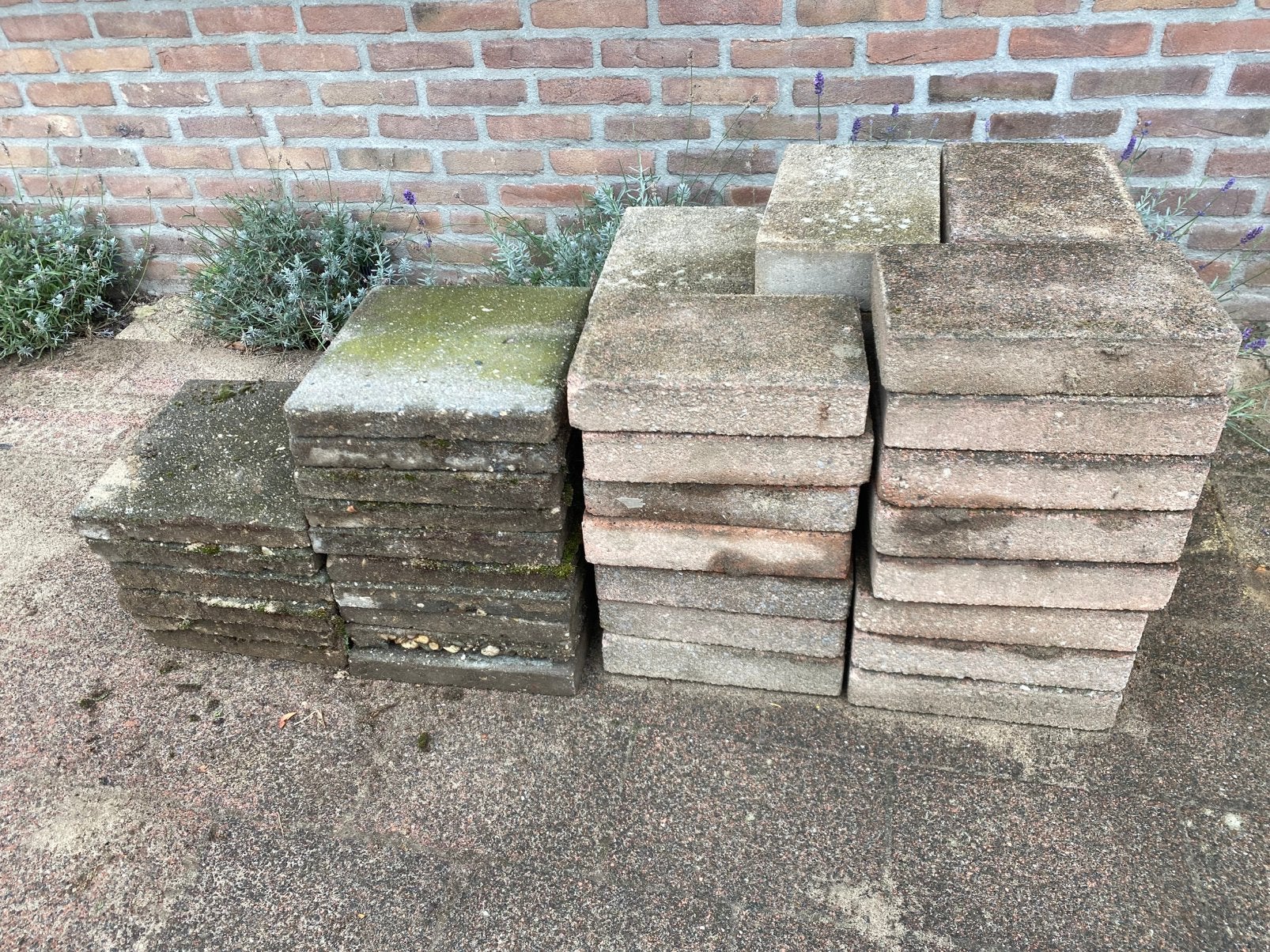 gratis stoeptegels en terrasklinkers, Ophalen, Gebruikt, Overige typen, Minder dan 5 m²