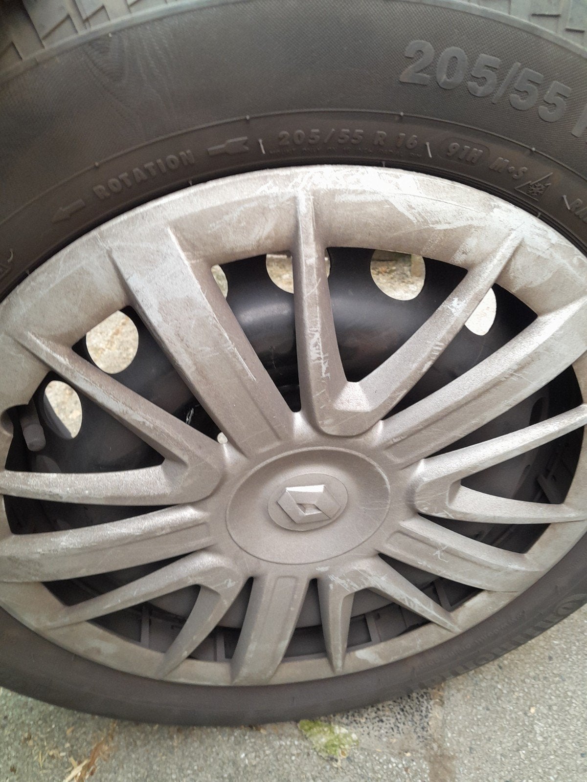 Winterbanden met velg 205/55 R16, Auto diversen, Wieldoppen, Ophalen