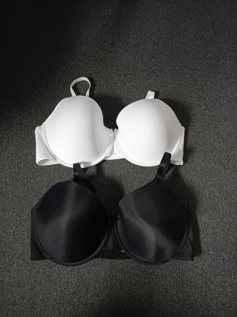 2 Nieuwe bh's maat 95E - Wit en Zwart, Ophalen of Verzenden, Zwart, BH