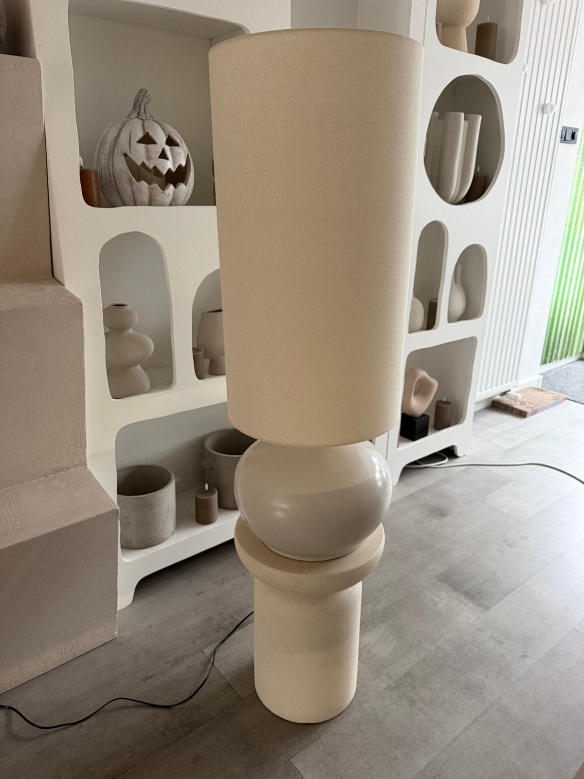 Foto 2 van Tafellamp Ida XL Greige | Kwantum