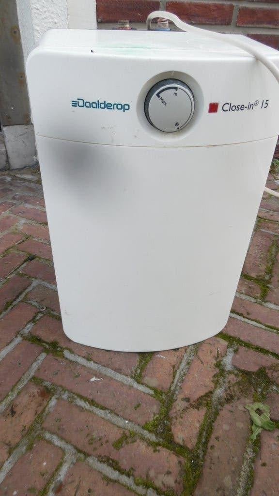 boiler  Daalderop close-in 15 in perfecte staat ,50 euro, Doe-het-zelf en Verbouw, Ophalen, Gebruikt, Boiler, Minder dan 20 liter