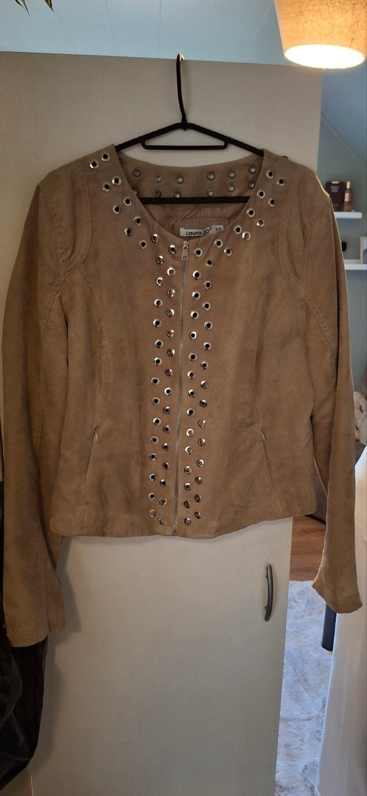 suède jasje Laura Jo, Ophalen, Zo goed als nieuw, Maat 46/48 (XL) of groter
