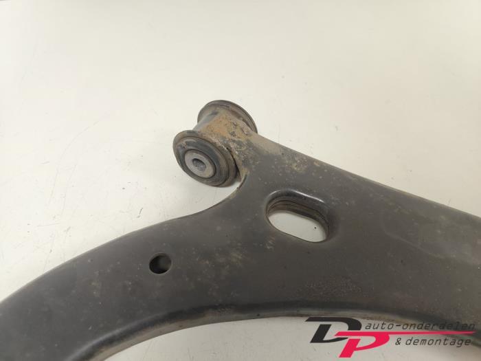Draagarm rechts-voor van een Ford Fiesta, Gebruikt, -, -, Ophalen of Verzenden