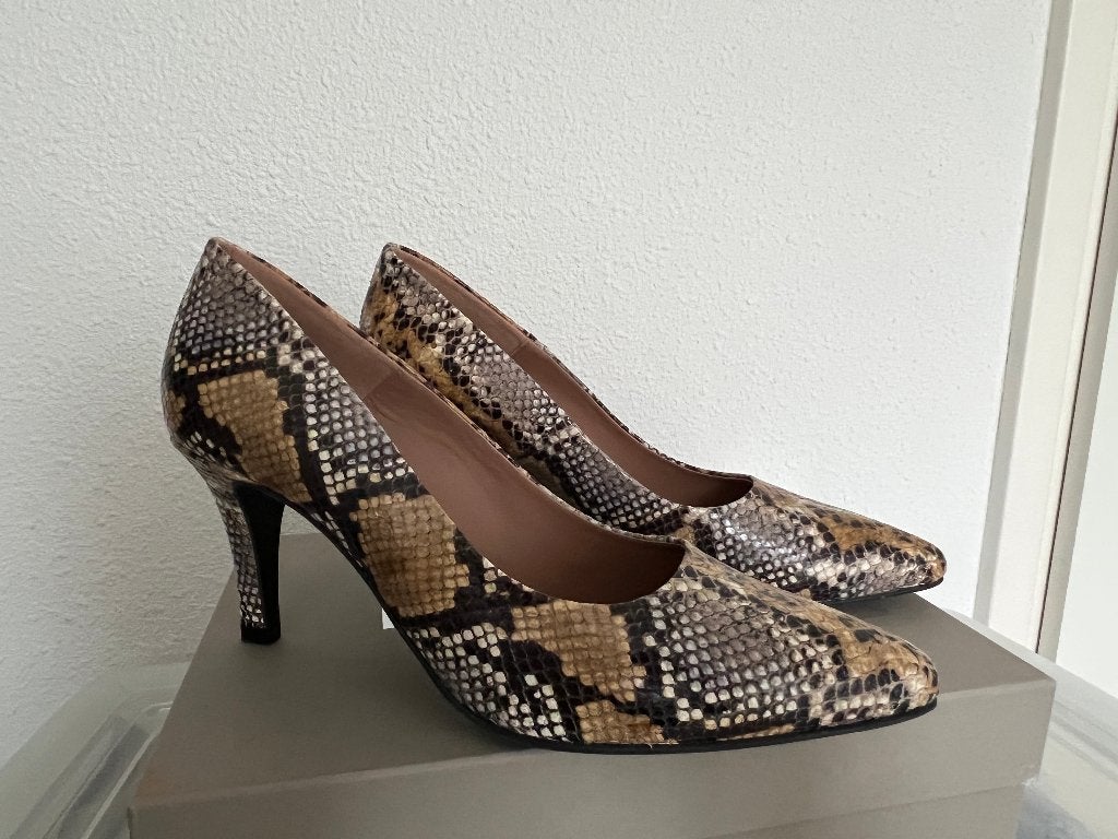 Nieuwe MACE Cobra Camel Pumps Python Dessin (41), Pumps, Verzenden, Nieuw, Bruin