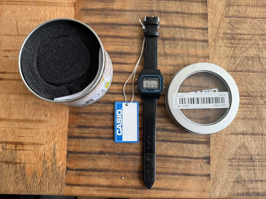 Casio retro horloge, Ophalen of Verzenden, Zo goed als nieuw, Staal, Casio