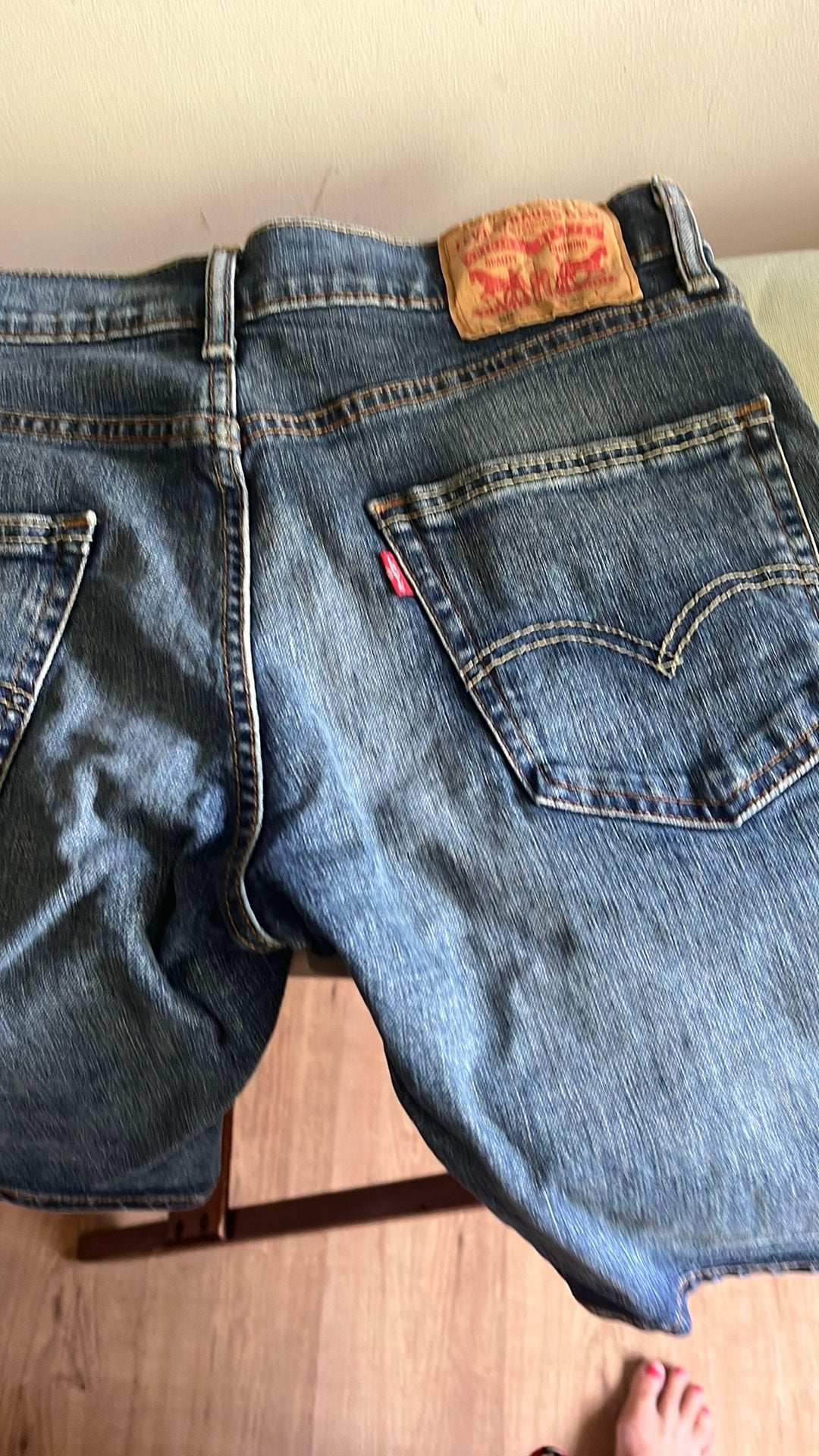 Levi’s korte jeans, maat 29 (valt kleiner), Ophalen of Verzenden, Zo goed als nieuw, Blauw, Overige jeansmaten
