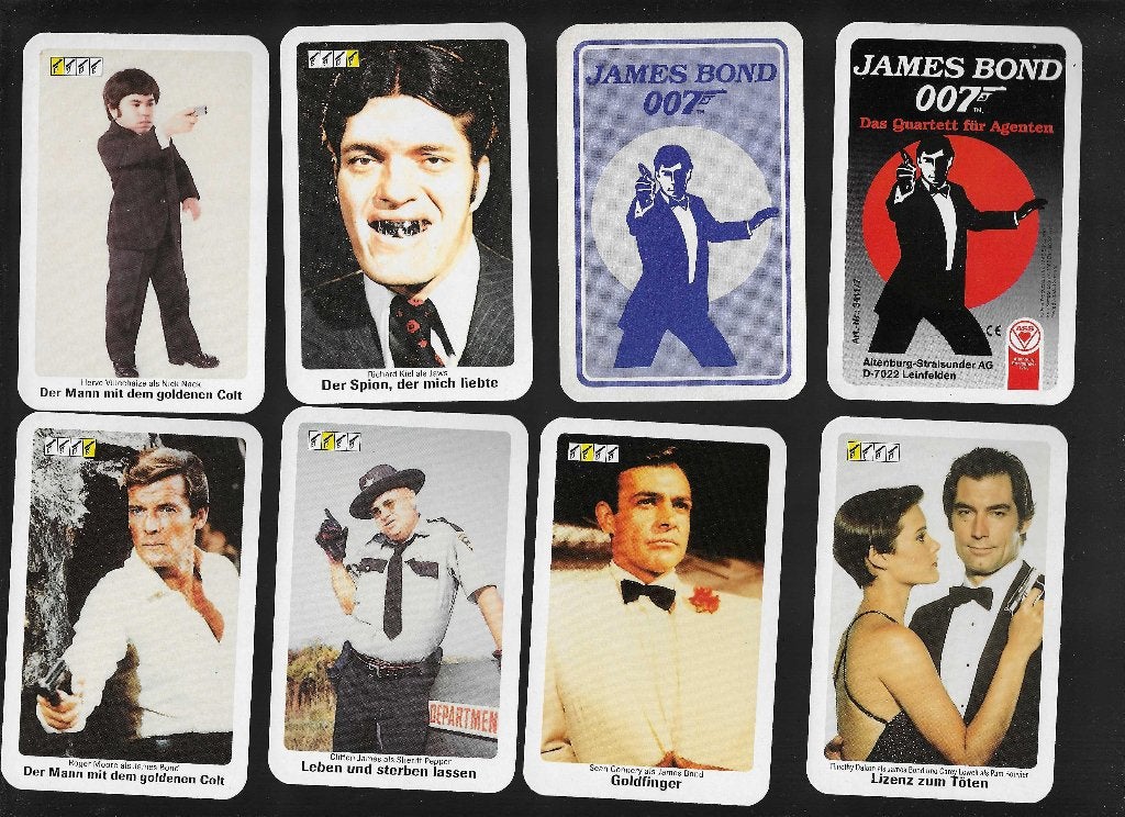 : Vintage James Bond 007 kwartetspel – ASS – 32 kaarten, Verzamelen, Ophalen of Verzenden, Zo goed als nieuw, Kwartet(ten)