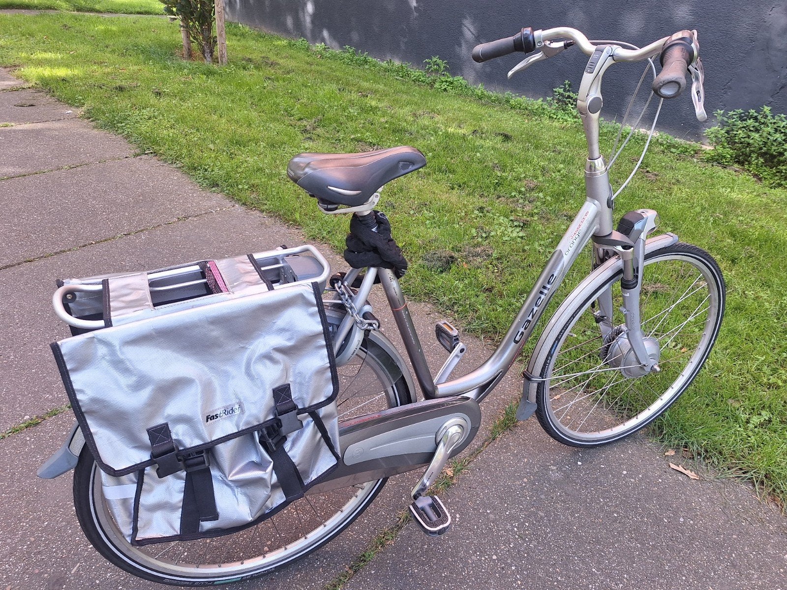 IN ZEER GOEDE STAAT GAZELLE ORANGE DAMES-HEREN FIETS 57cm, Ophalen, Gebruikt, Versnellingen, 56 cm of meer