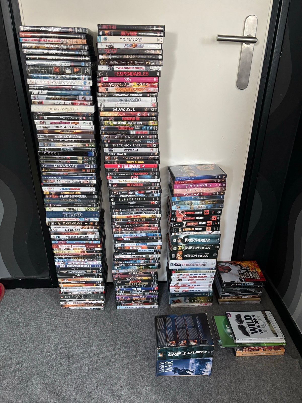 Grote collectie (+/- 190 stuks)DVD's - Films en series, Ophalen of Verzenden, Gebruikt