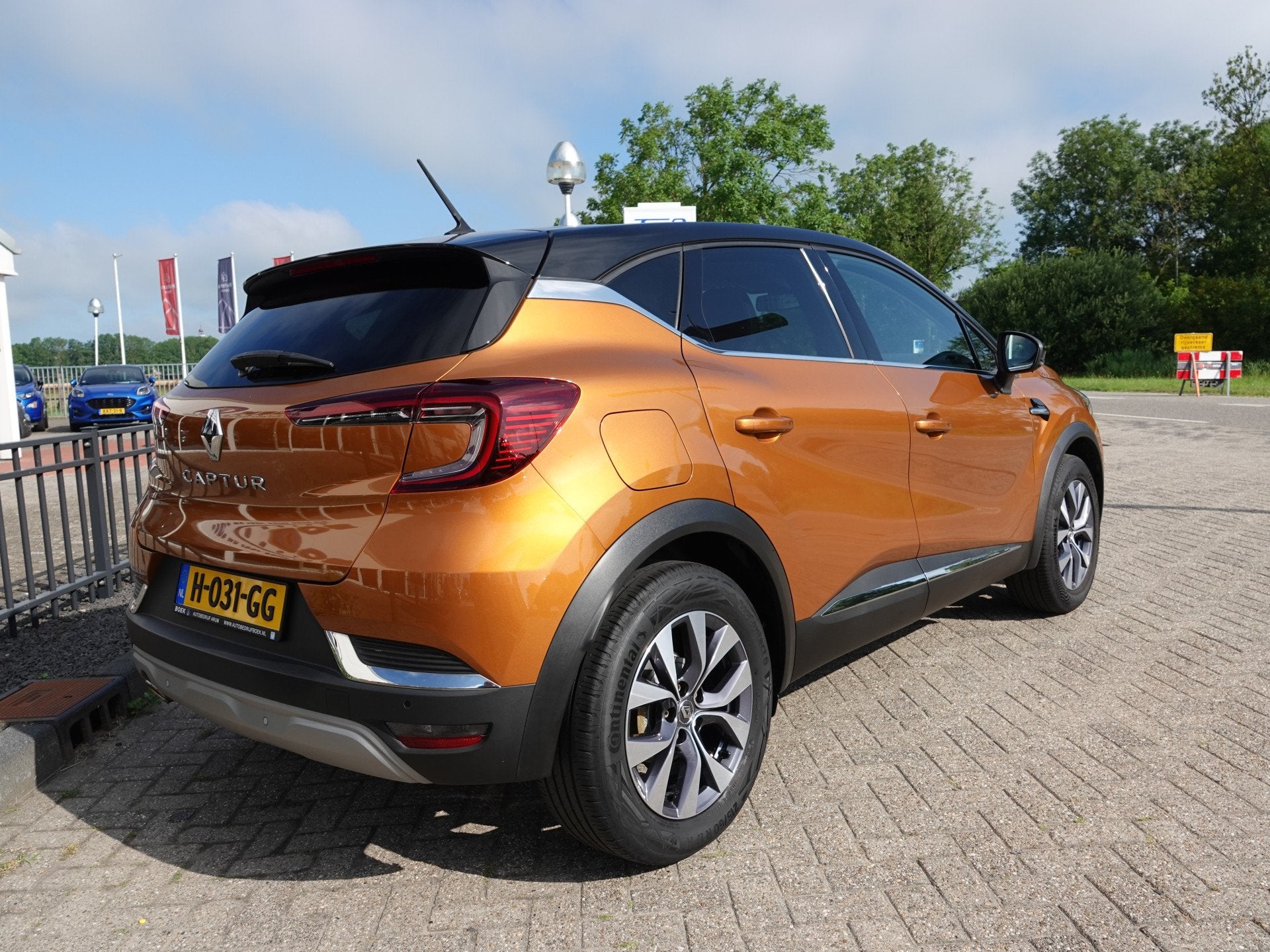 Renault Captur 1.0 TCe 100PK Intens TWO-TONE | NAVI | CAM +, Voorwielaandrijving, Gebruikt, Euro 6, Overige kleuren