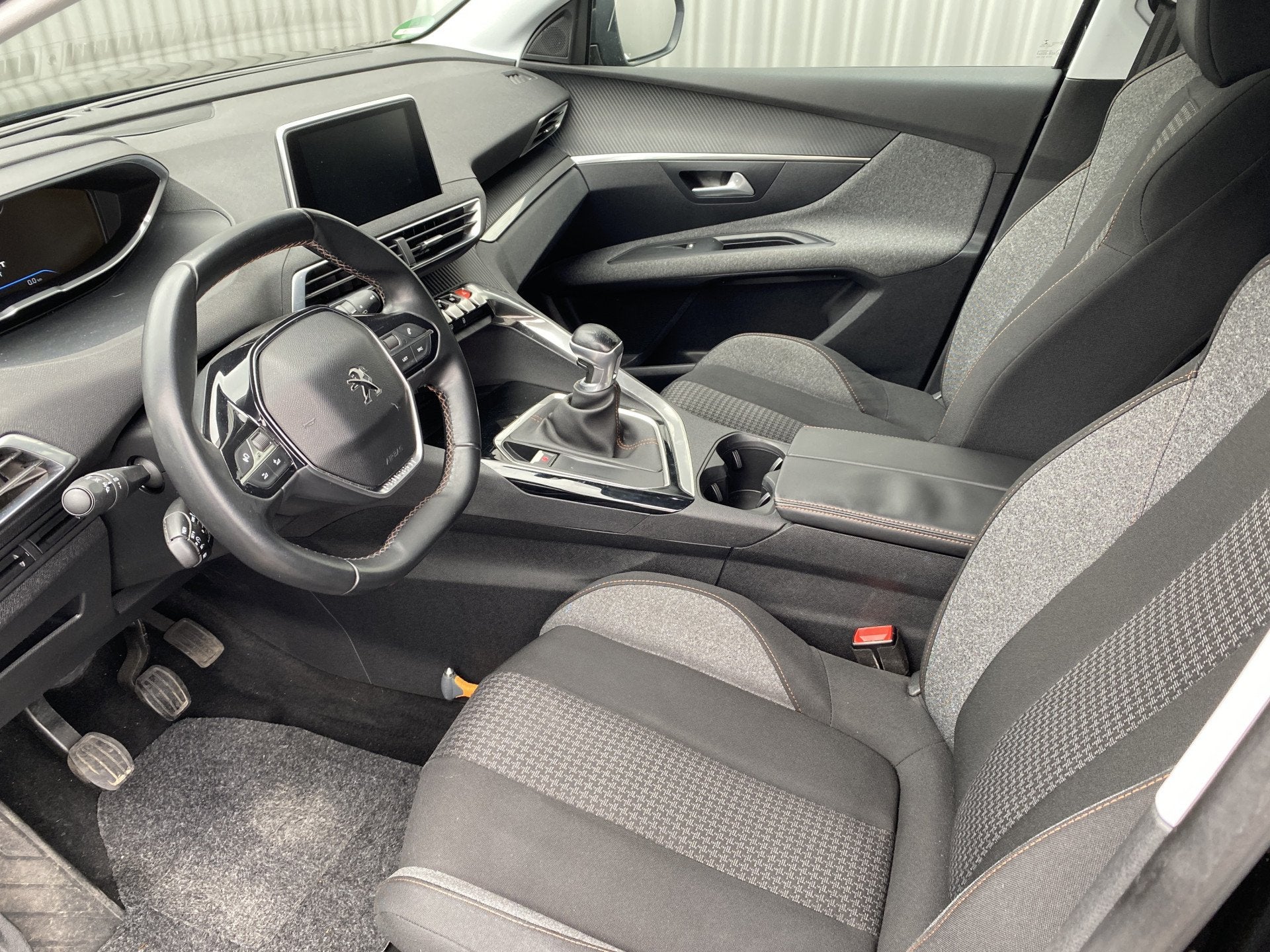 Peugeot 3008 1.2 PureTech Blue Lease Executive Clima, CarPla, Stof, Gebruikt, Euro 6, 1199 cc