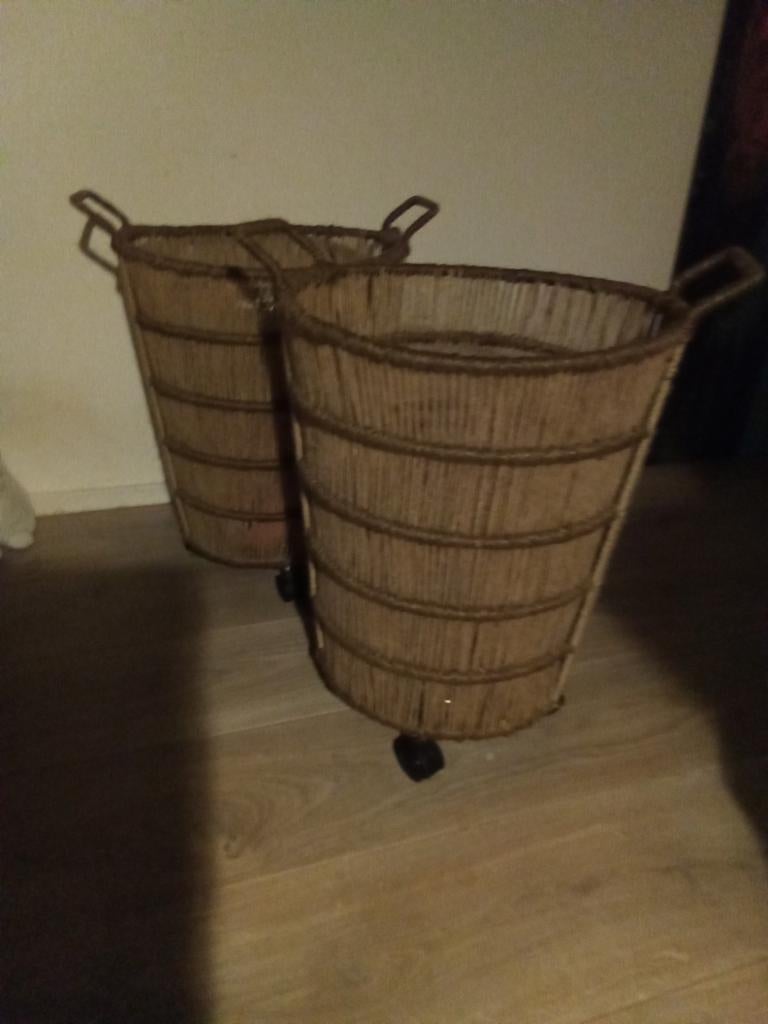 Wasmand / speelgoed mand op wielen 2 stuks, Ophalen of Verzenden, Zo goed als nieuw